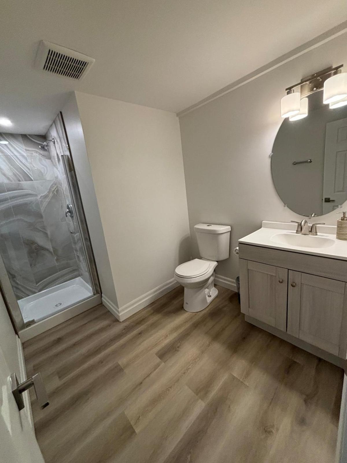 One-Bedroom Unit At Vista Hill Waterloo Esterno foto